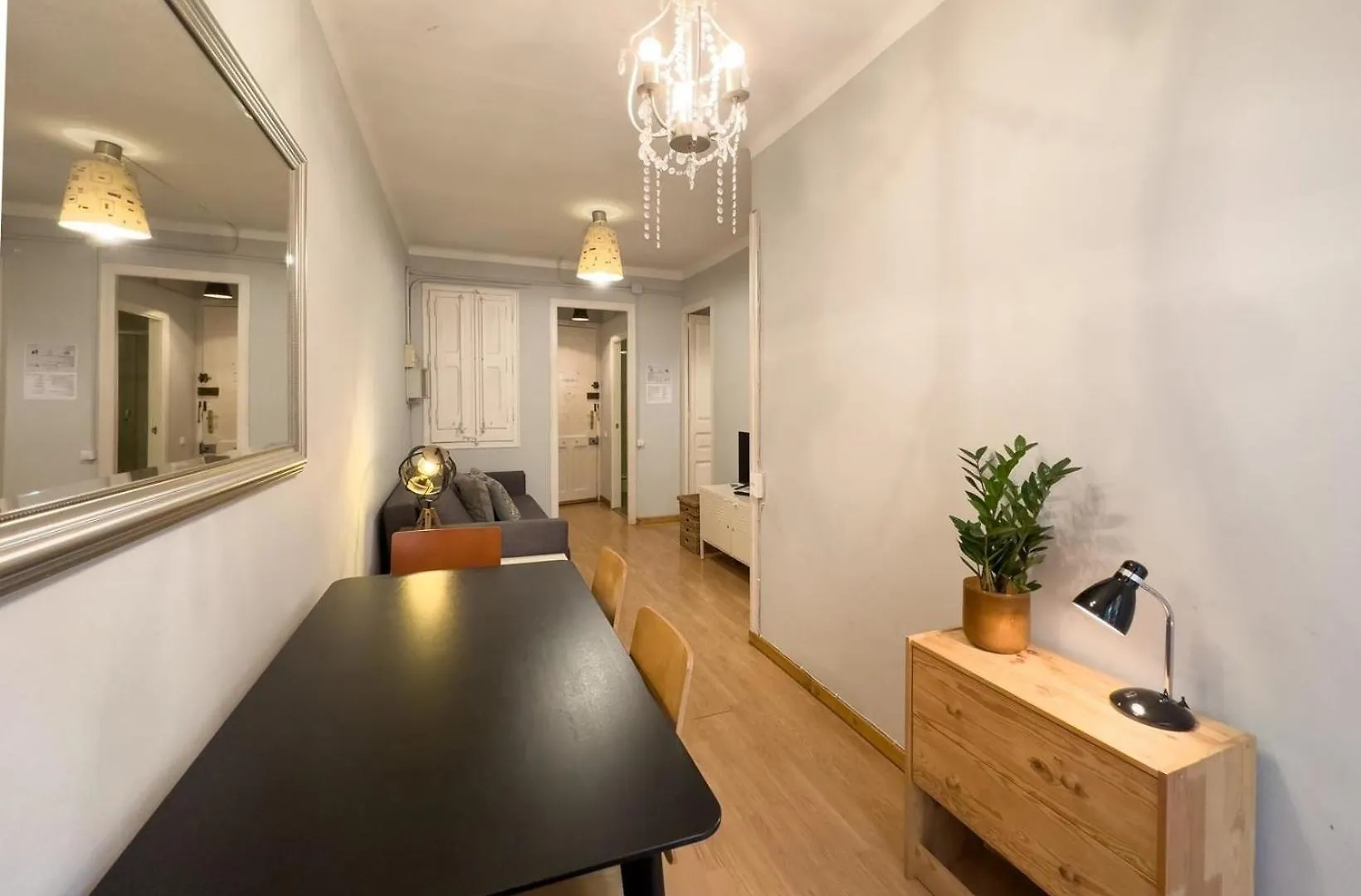 Ferienwohnung Fuer 3 Personen Ca 40 Qm In Barcelona-Gracia, Costa Brava Costa Del Maresme 0*, Barcelona Spanien